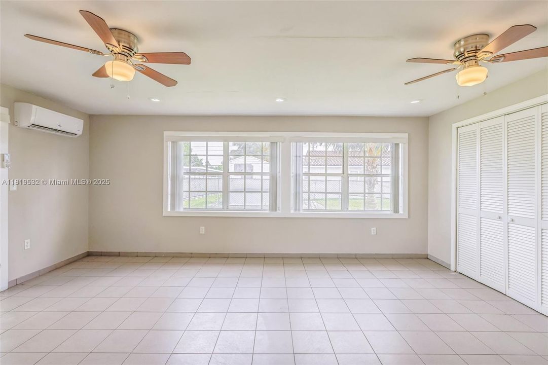 Recently Sold: $504,000 (3 beds, 1 baths, 1591 Square Feet)