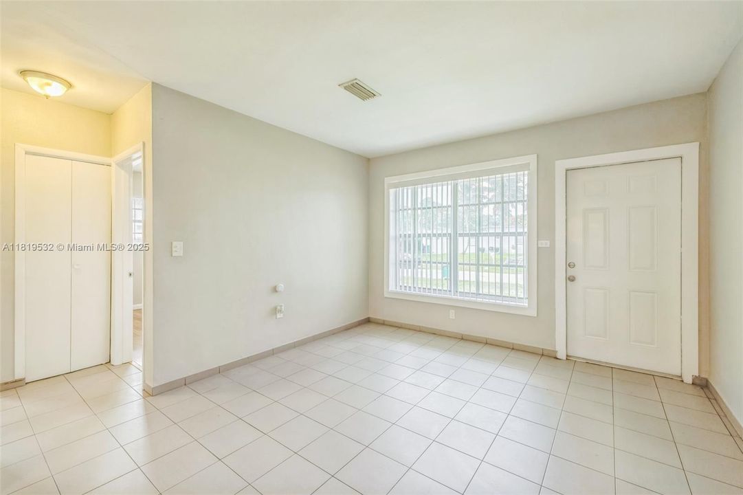 Recently Sold: $504,000 (3 beds, 1 baths, 1591 Square Feet)