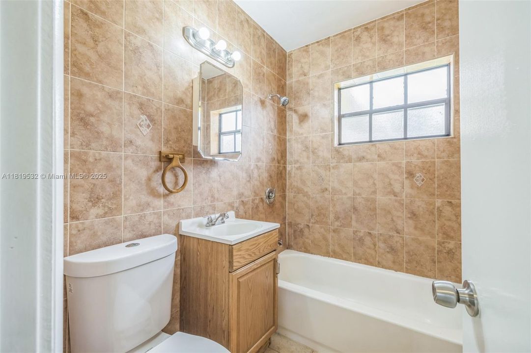 Recently Sold: $504,000 (3 beds, 1 baths, 1591 Square Feet)