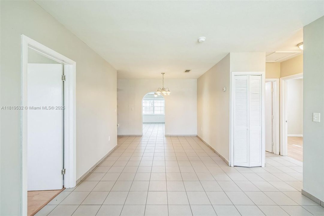 Recently Sold: $504,000 (3 beds, 1 baths, 1591 Square Feet)