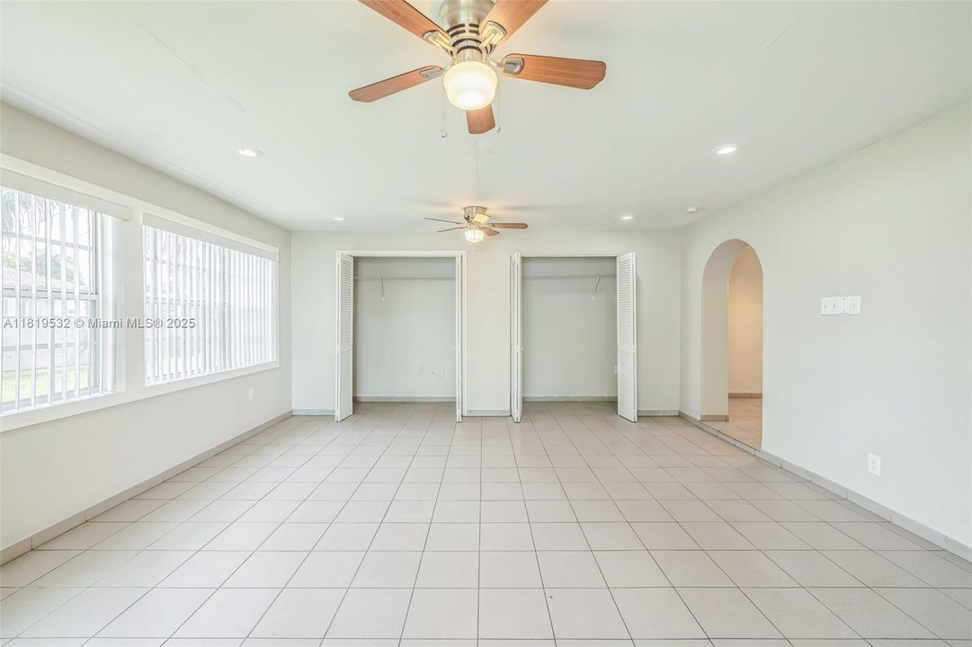 Recently Sold: $504,000 (3 beds, 1 baths, 1591 Square Feet)