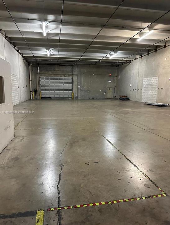 最近售出: $2,887,200 (0 贝兹, 0 浴室, 0 平方英尺)