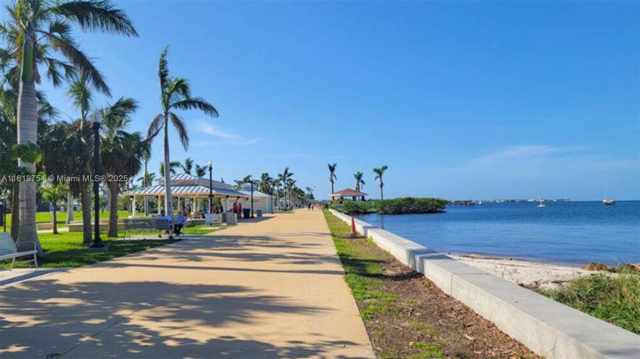 待售: $55,000 (0.24 acres)