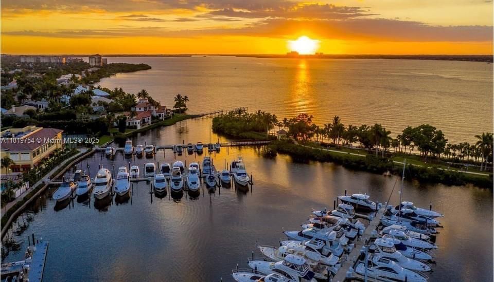 待售: $55,000 (0.24 acres)