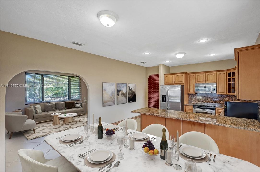 Vendido Recientemente: $649,995 (3 camas, 2 baños, 1413 Pies cuadrados)