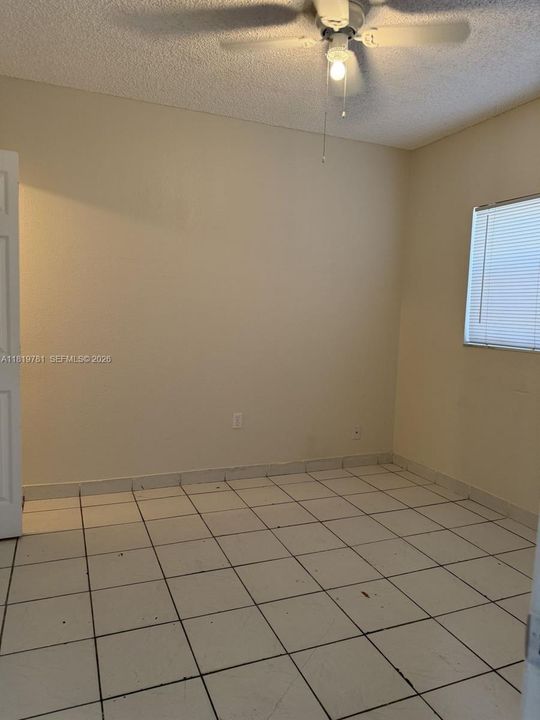 For Sale: $189,995 (2 beds, 1 baths, 600 Square Feet)