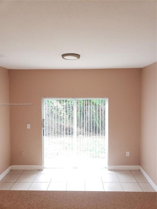 Recently Rented: $2,000 (3 beds, 2 baths, 1166 Square Feet)