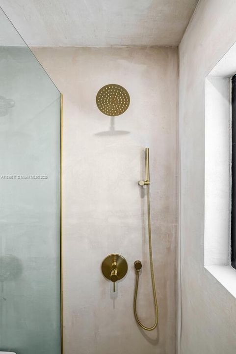 最近租的: $2,100 (1 贝兹, 1 浴室, 0 平方英尺)