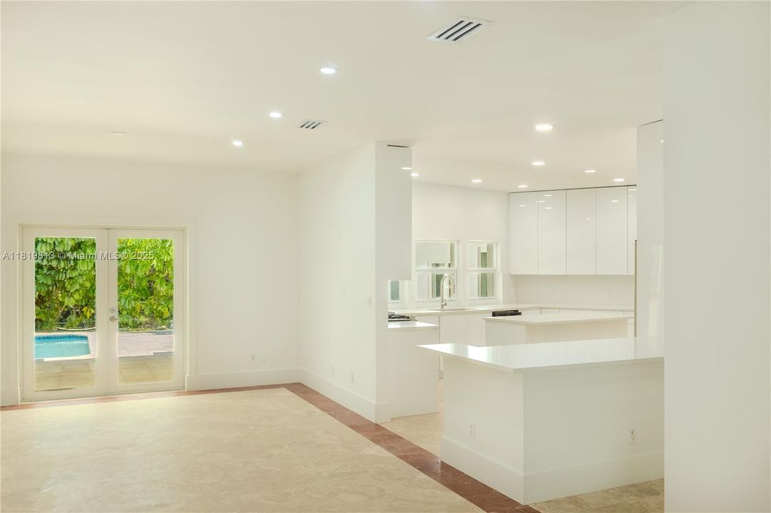 For Rent: $15,000 (6 beds, 5 baths, 4825 Square Feet)