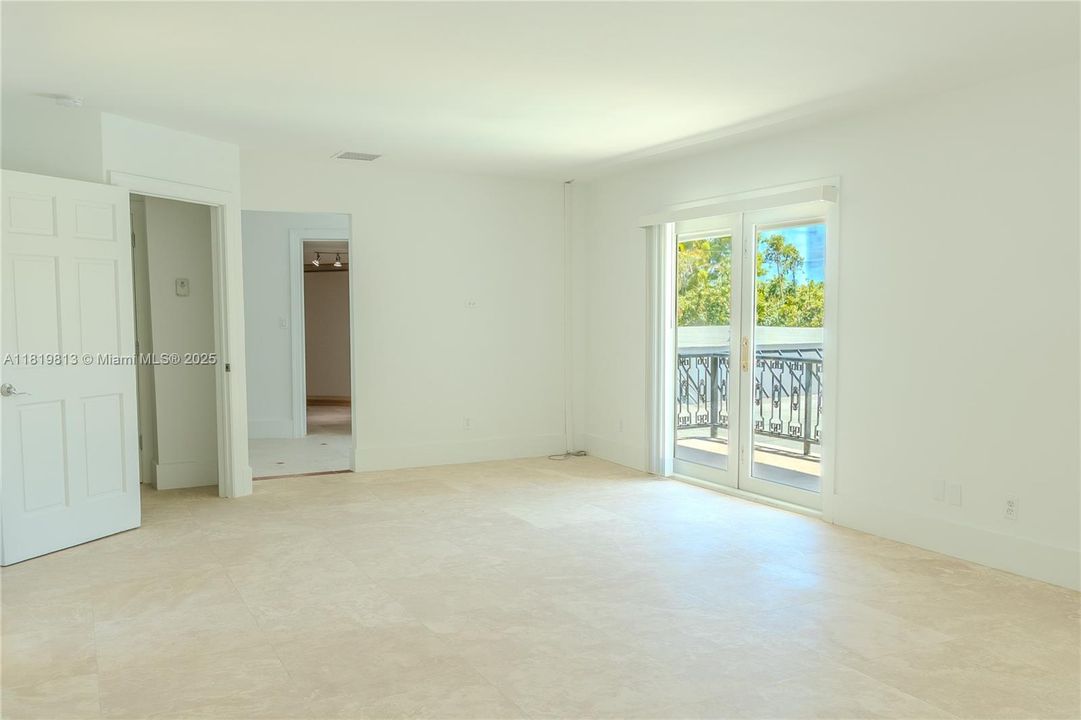 For Rent: $15,000 (6 beds, 5 baths, 4825 Square Feet)