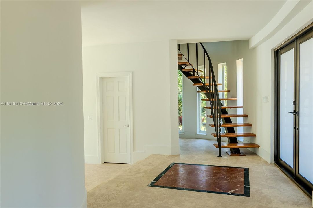 For Rent: $15,000 (6 beds, 5 baths, 4825 Square Feet)