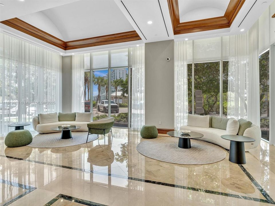 En Venta: $2,389,000 (3 camas, 4 baños, 3774 Pies cuadrados)