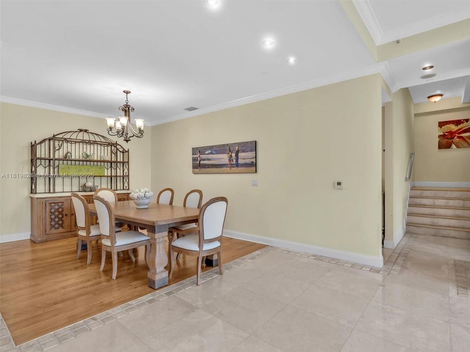 En Venta: $2,389,000 (3 camas, 4 baños, 3774 Pies cuadrados)