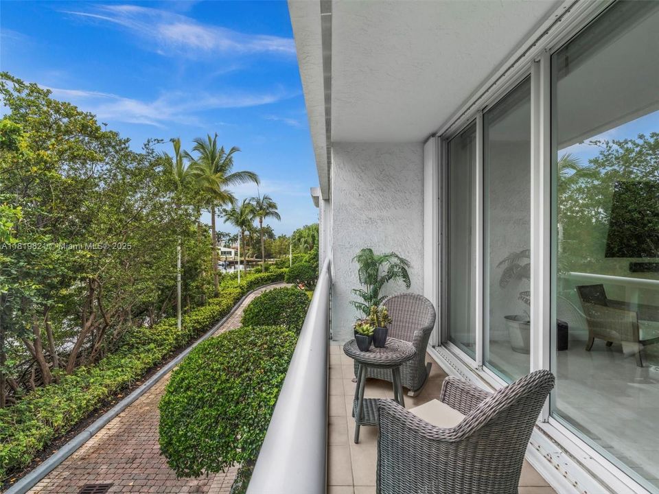 En Venta: $2,389,000 (3 camas, 4 baños, 3774 Pies cuadrados)