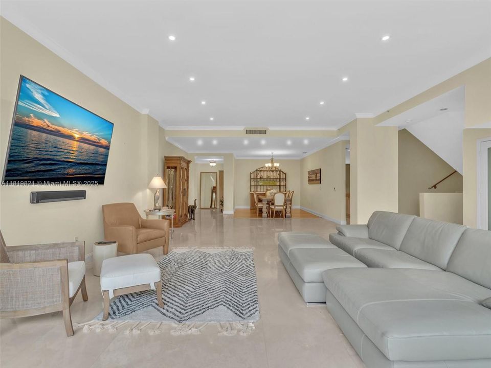 En Venta: $2,389,000 (3 camas, 4 baños, 3774 Pies cuadrados)