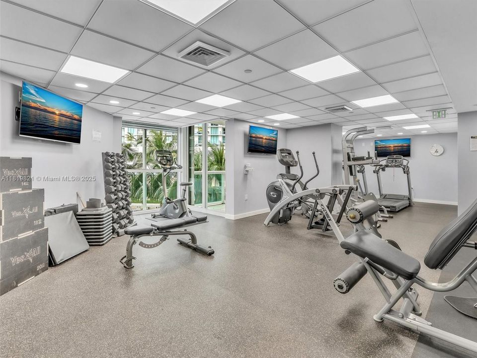 En Venta: $2,389,000 (3 camas, 4 baños, 3774 Pies cuadrados)