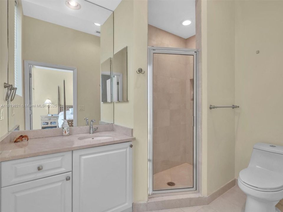 En Venta: $2,389,000 (3 camas, 4 baños, 3774 Pies cuadrados)