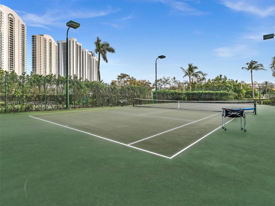 En Venta: $2,389,000 (3 camas, 4 baños, 3774 Pies cuadrados)