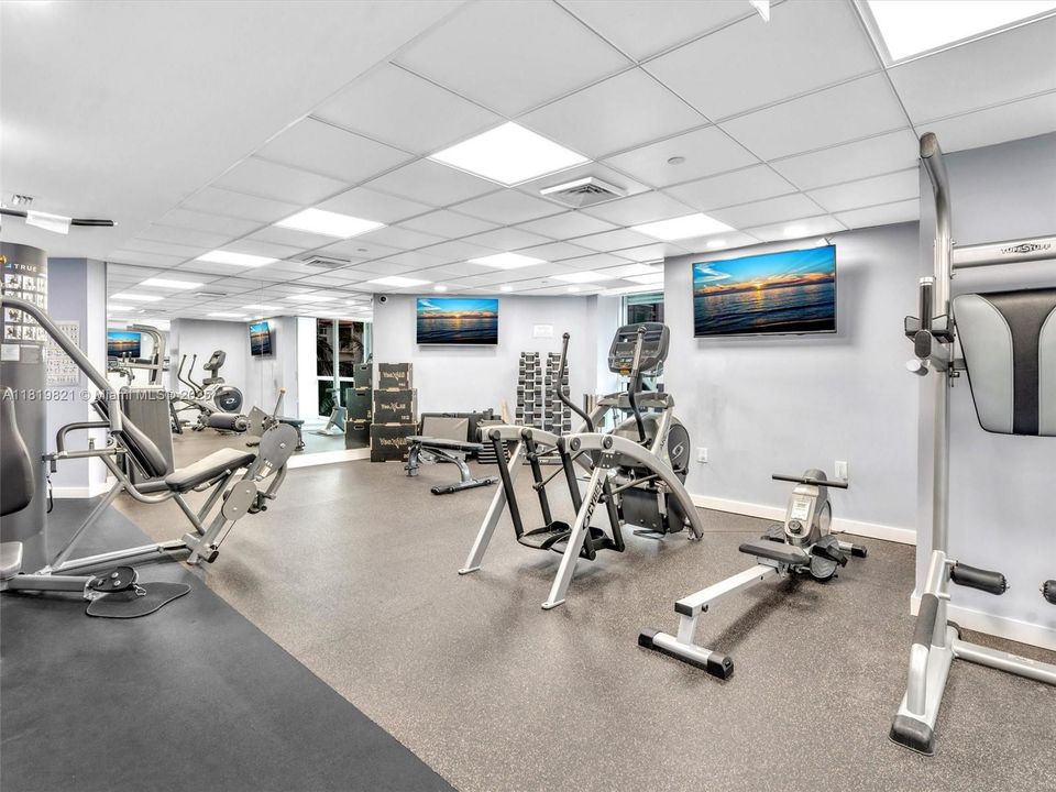 En Venta: $2,389,000 (3 camas, 4 baños, 3774 Pies cuadrados)