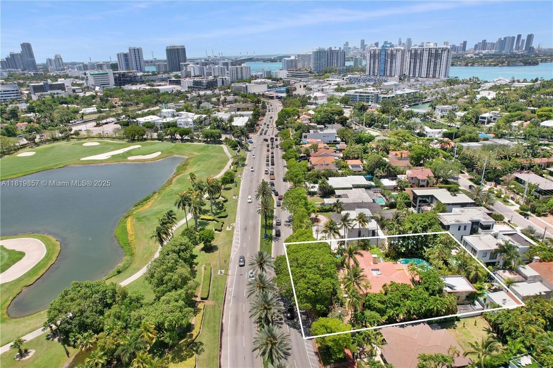 На продажу: $5,995,000 (4 спален, 3 ванн, 5052 Квадратных фут)