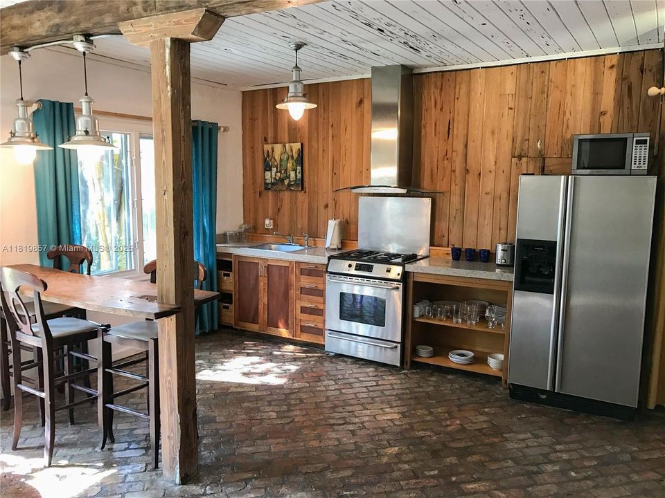 На продажу: $5,995,000 (4 спален, 3 ванн, 5052 Квадратных фут)