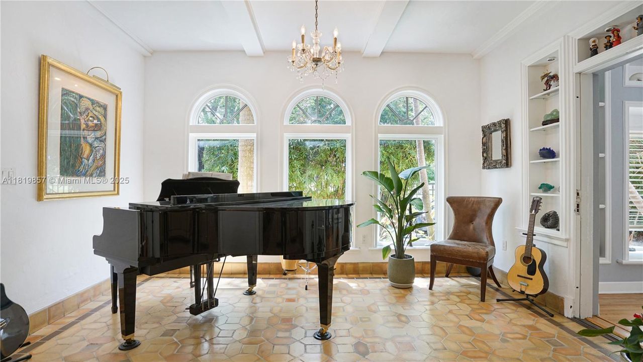 На продажу: $5,995,000 (4 спален, 3 ванн, 5052 Квадратных фут)