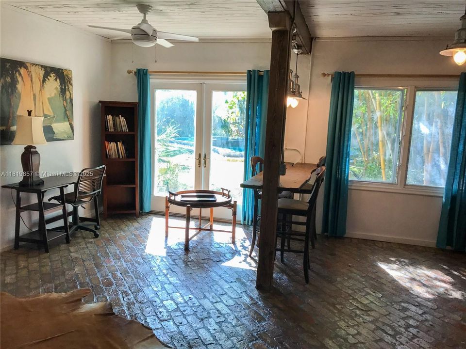 На продажу: $5,995,000 (4 спален, 3 ванн, 5052 Квадратных фут)