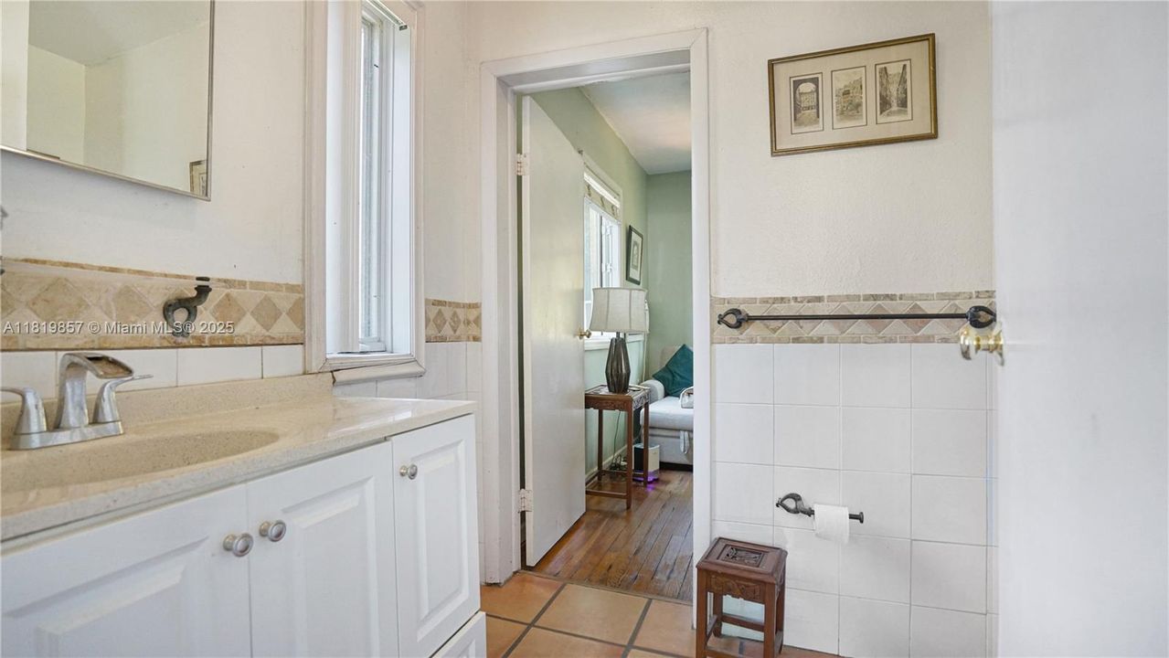 На продажу: $5,995,000 (4 спален, 3 ванн, 5052 Квадратных фут)