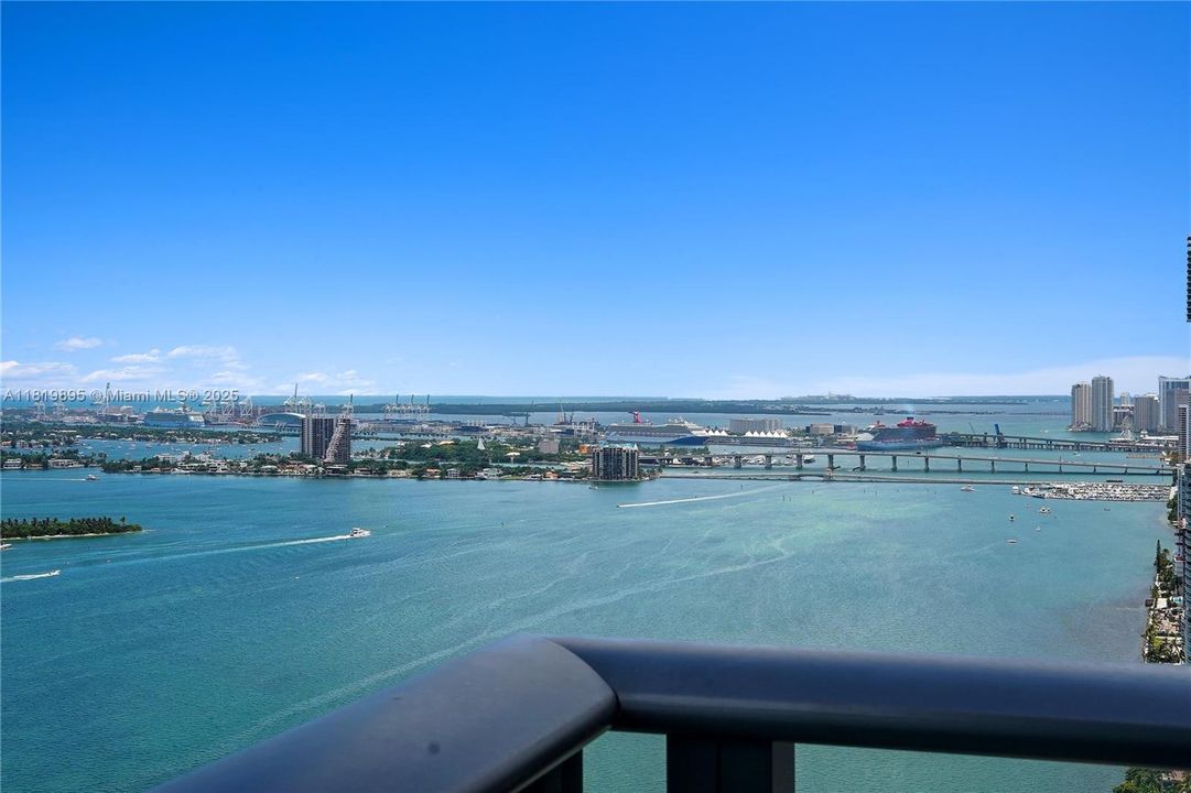 En Venta: $1,790,000 (3 camas, 3 baños, 1634 Pies cuadrados)