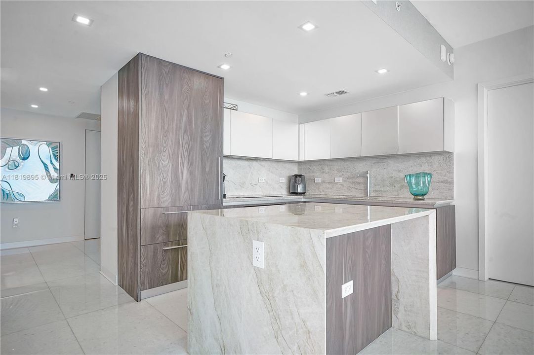 En Venta: $1,790,000 (3 camas, 3 baños, 1634 Pies cuadrados)