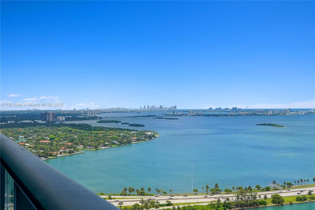 En Venta: $1,790,000 (3 camas, 3 baños, 1634 Pies cuadrados)