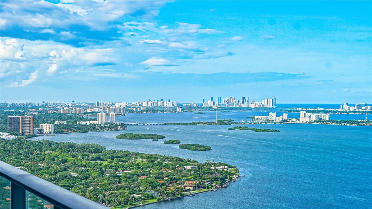 En Venta: $1,790,000 (3 camas, 3 baños, 1634 Pies cuadrados)