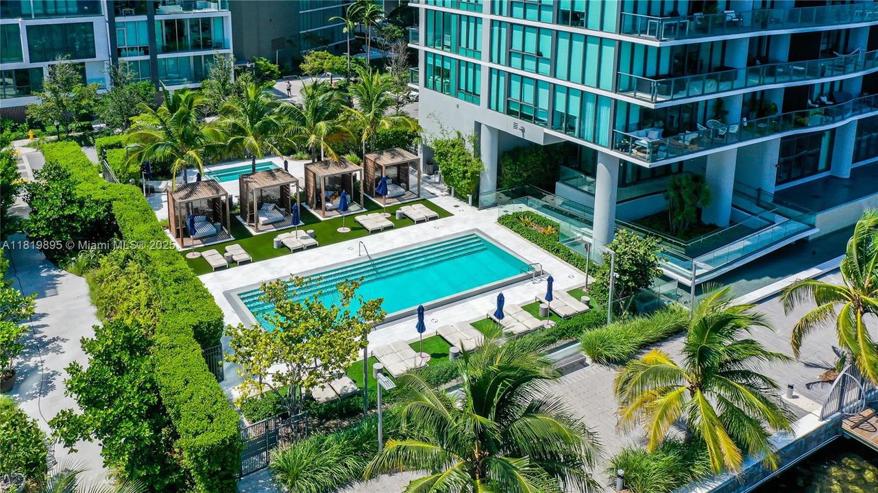 En Venta: $1,790,000 (3 camas, 3 baños, 1634 Pies cuadrados)