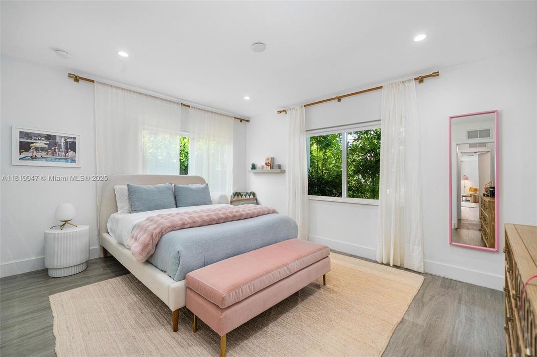 En Venta: $3,750,000 (3 camas, 3 baños, 2529 Pies cuadrados)