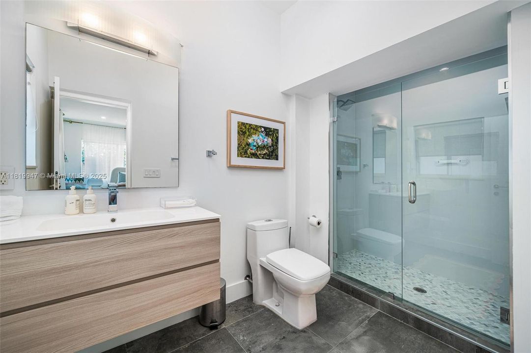 En Venta: $3,750,000 (3 camas, 3 baños, 2529 Pies cuadrados)