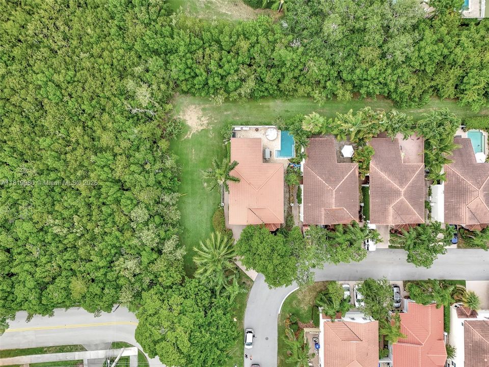 Vendido Recientemente: $918,000 (3 camas, 2 baños, 1919 Pies cuadrados)