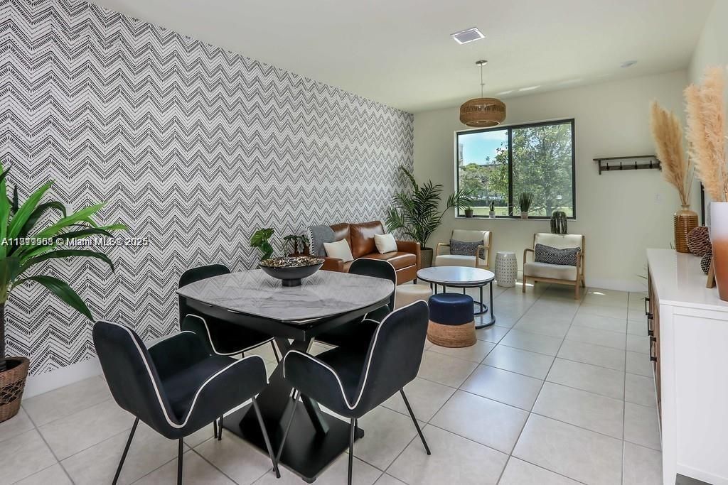 For Sale: $635,000 (4 beds, 3 baths, 1506 Square Feet)