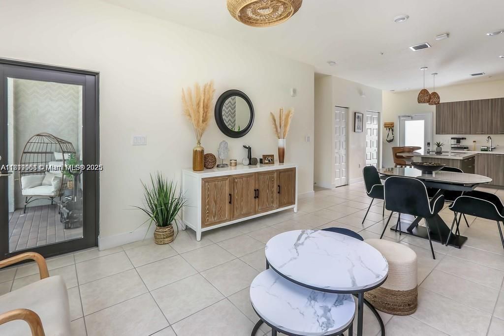 For Sale: $635,000 (4 beds, 3 baths, 1506 Square Feet)