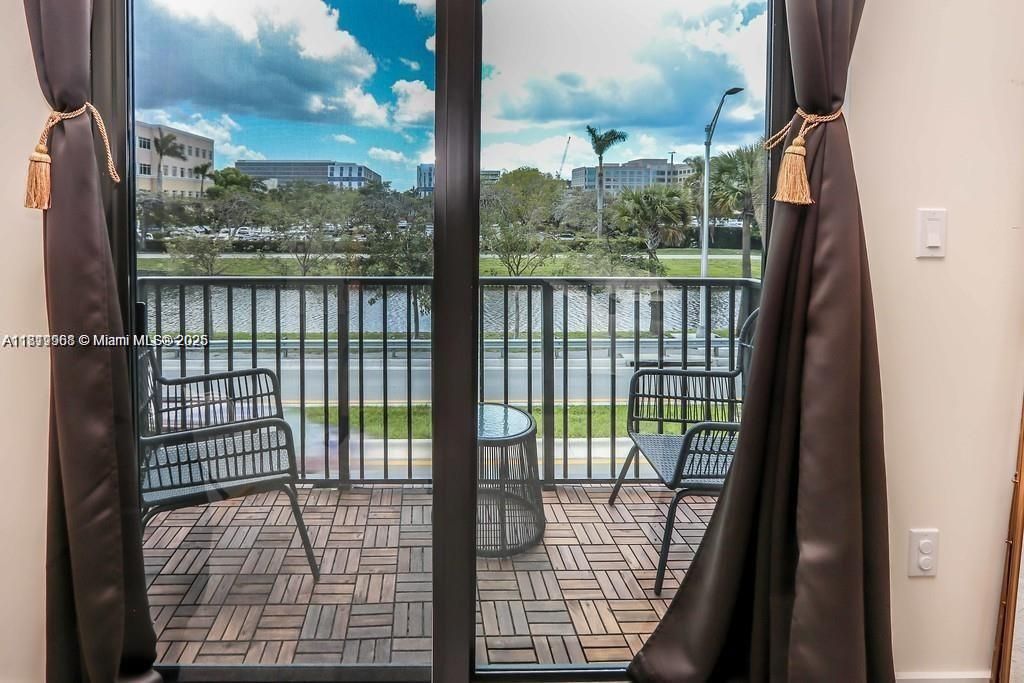 For Sale: $635,000 (4 beds, 3 baths, 1506 Square Feet)