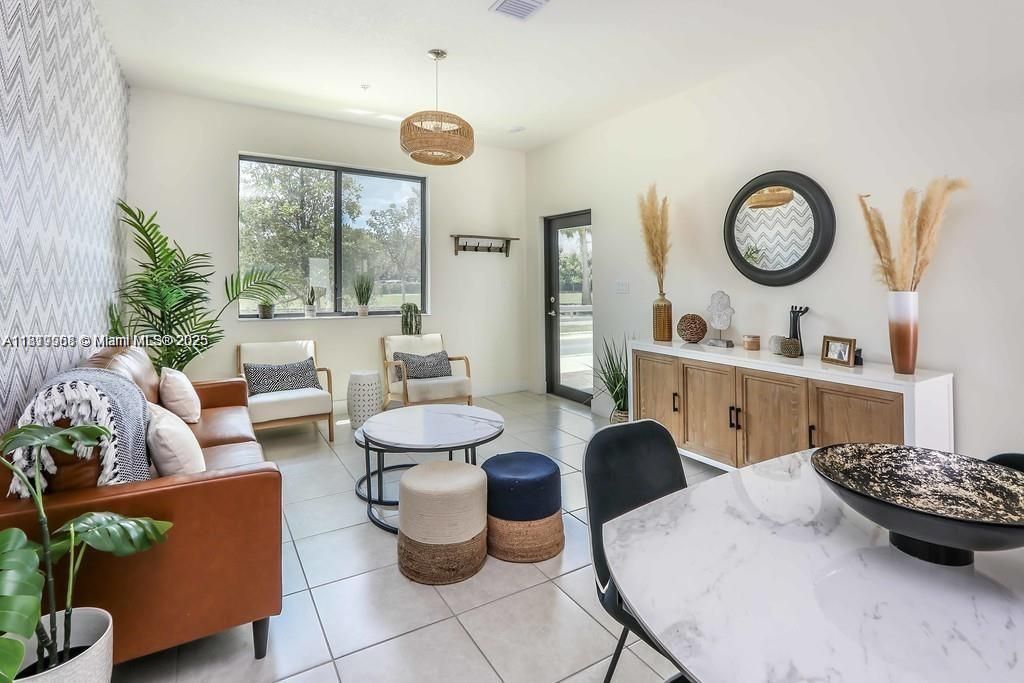 For Sale: $635,000 (4 beds, 3 baths, 1506 Square Feet)