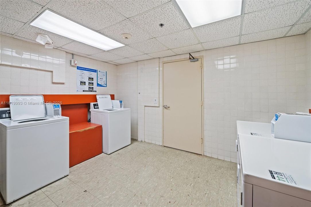 待售: $865,000 (2 贝兹, 2 浴室, 1514 平方英尺)