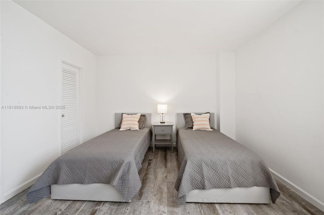 待售: $865,000 (2 贝兹, 2 浴室, 1514 平方英尺)