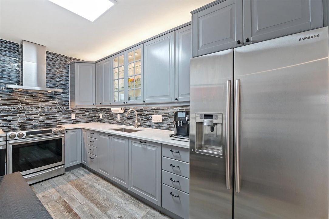 待售: $865,000 (2 贝兹, 2 浴室, 1514 平方英尺)