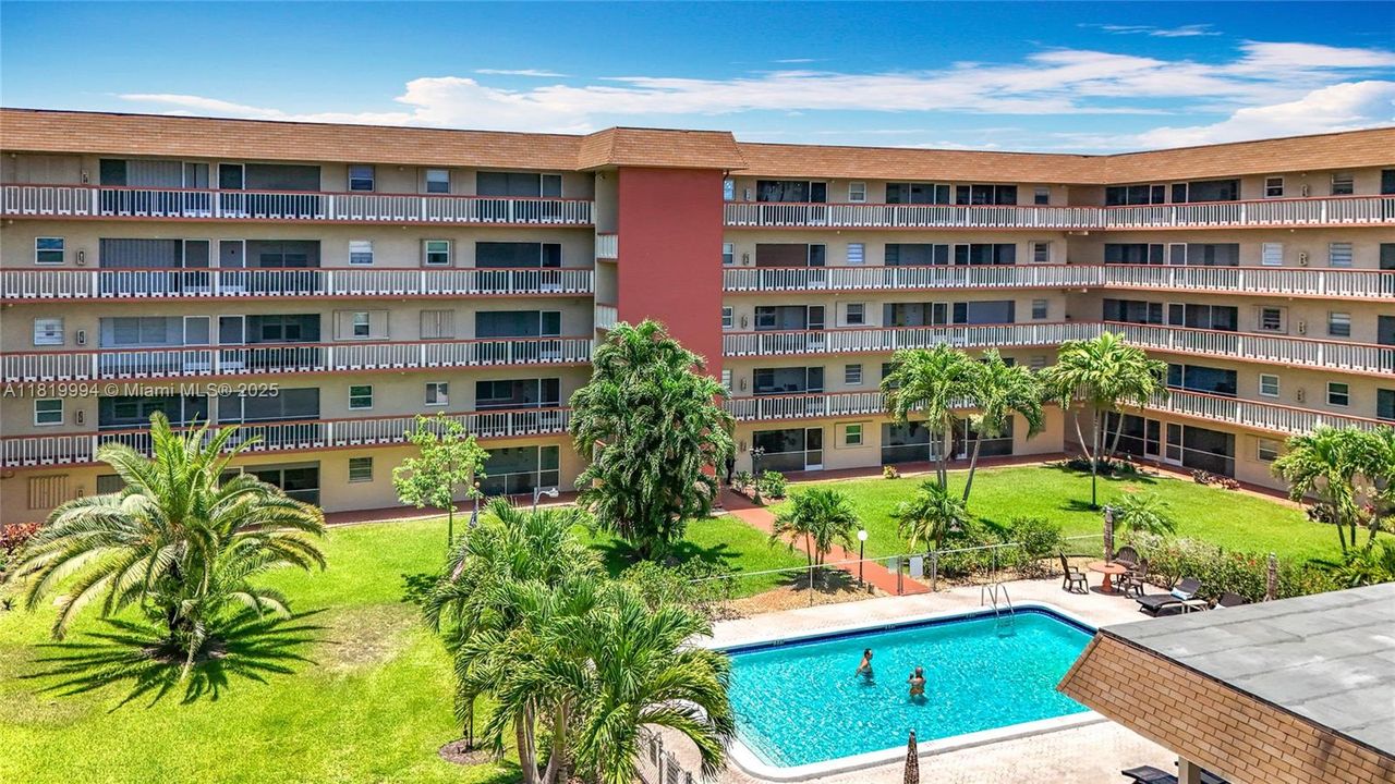 Recently Sold: $113,000 (2 beds, 2 baths, 1078 Square Feet)