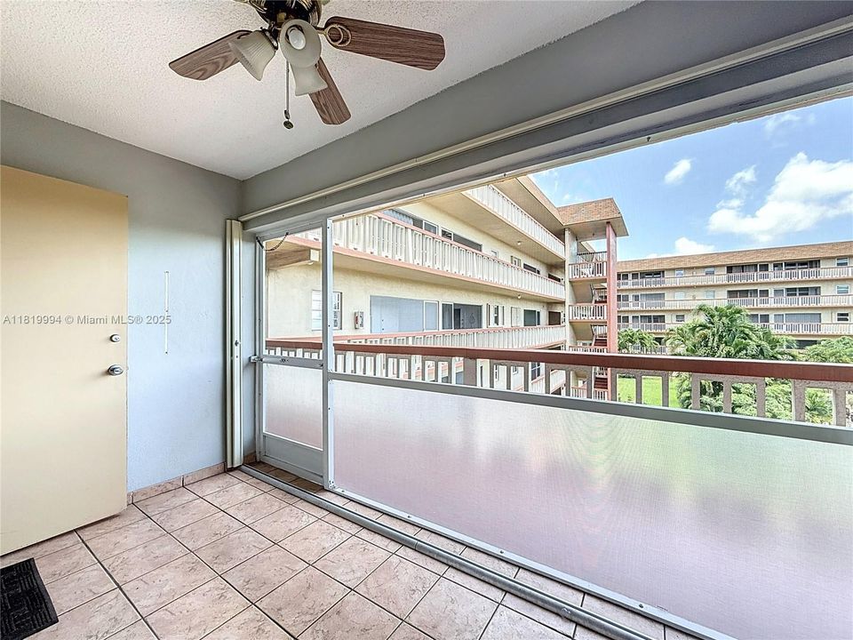 Recently Sold: $113,000 (2 beds, 2 baths, 1078 Square Feet)