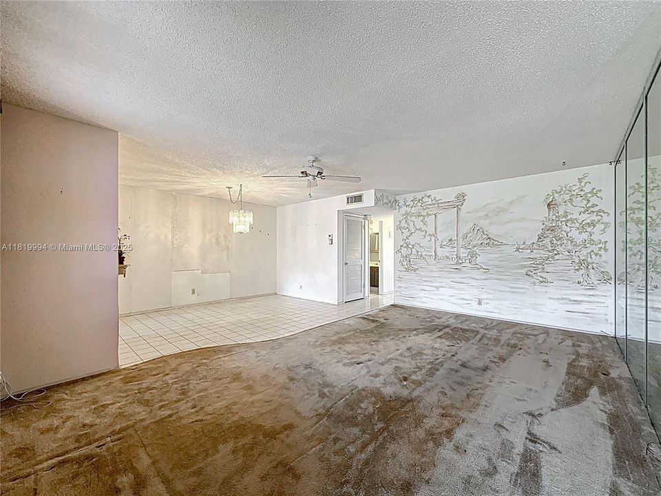 Recently Sold: $113,000 (2 beds, 2 baths, 1078 Square Feet)