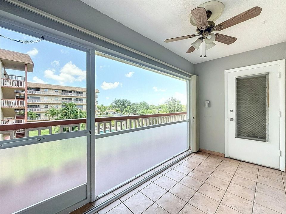 Recently Sold: $113,000 (2 beds, 2 baths, 1078 Square Feet)