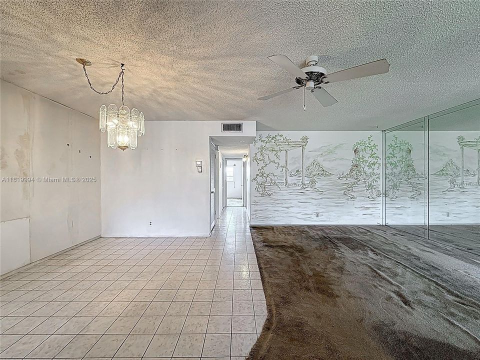 Recently Sold: $113,000 (2 beds, 2 baths, 1078 Square Feet)