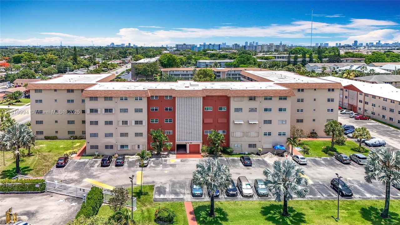 Recently Sold: $113,000 (2 beds, 2 baths, 1078 Square Feet)