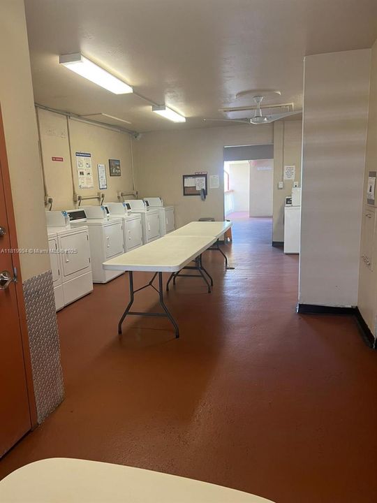 Recently Sold: $113,000 (2 beds, 2 baths, 1078 Square Feet)